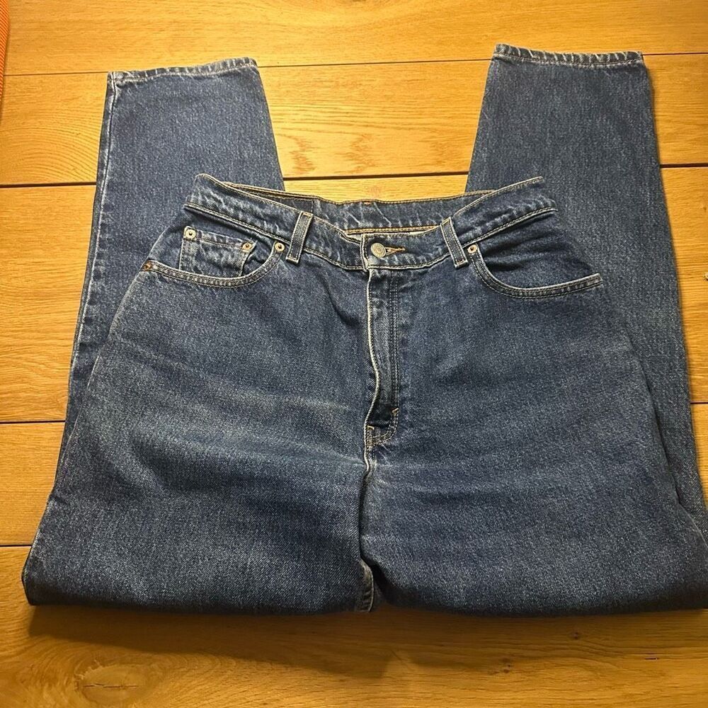 Vintage Levi’s 550 98’ jeans 12s medium wash women’s